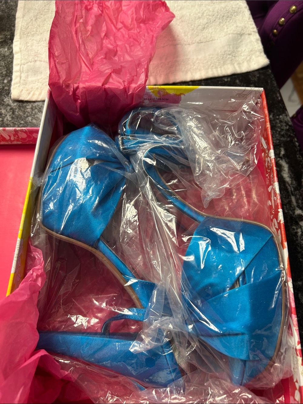 Chinese Laundry blue Baldwin shiny 5 inch heels